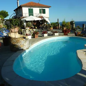 villa-federica.hotelitalianriviera.com/